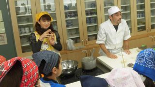 平成３０年１１月　「和菓子を作ろう！！」を開催しました。